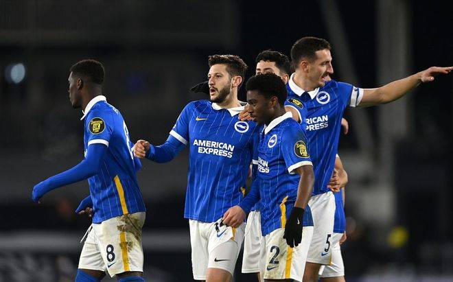 开云体育-萨拉赫在篮网比赛中大比分获胜，战术调整引发热议！的简单介绍-开云体育