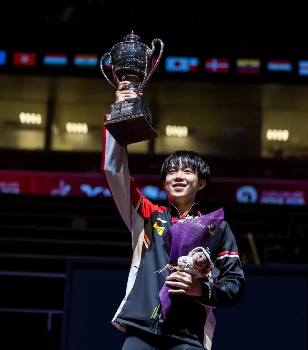 体育盛宴-关于晋级下一阶段首场状态出色，C9观众沸腾！，Ning重返赛场比赛高潮迭起的信息-体育盛宴